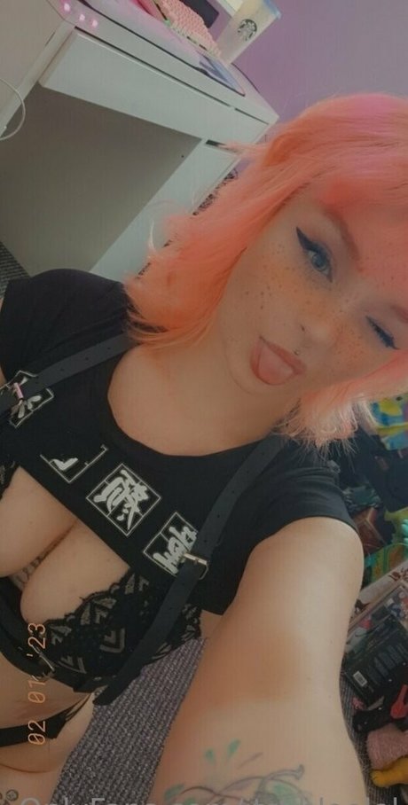 itskhloelol star beautiful img