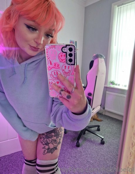 itskhloelol xxx star images