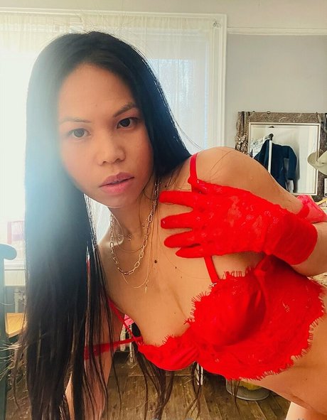 evieling star hot pics