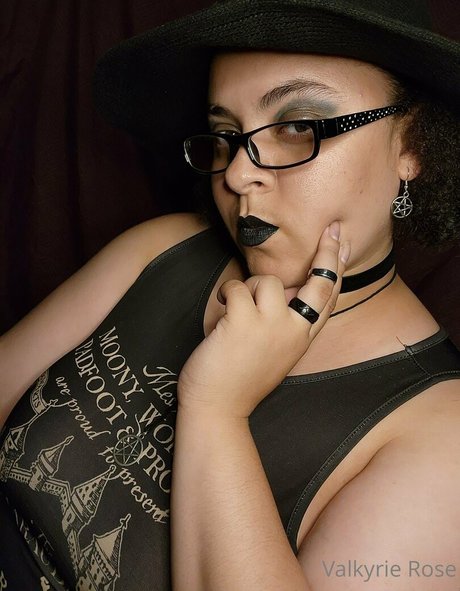 valkyrie rose freee model pornographic pic