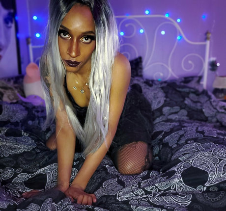 daxyhub model sex photo