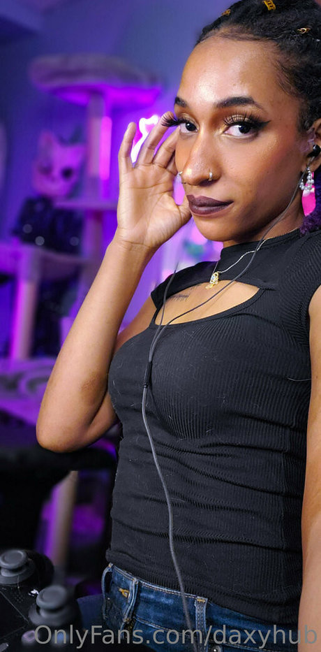 daxyhub best pornstar image