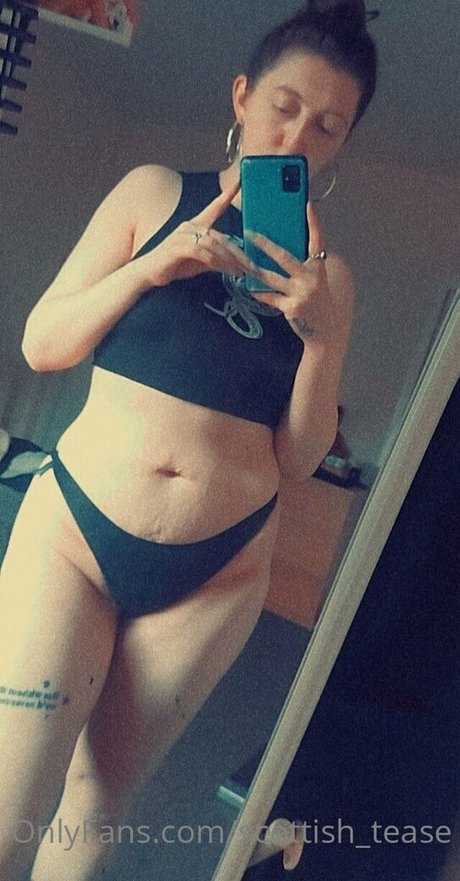 scottish tease erotic model image