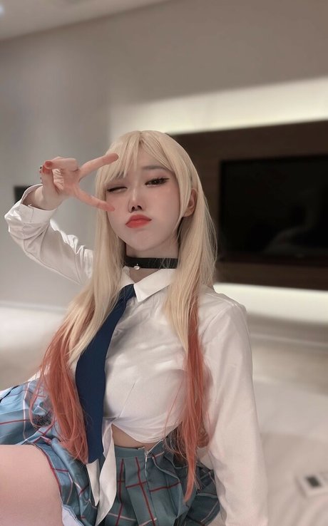 imeva naked actress pic