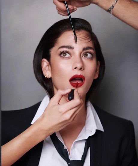 Inbar Lavi model perfect pic