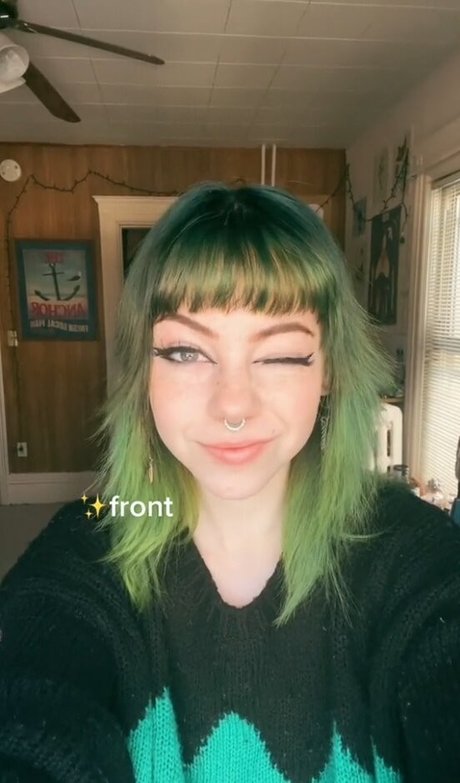 OkayGnomie pornstar img