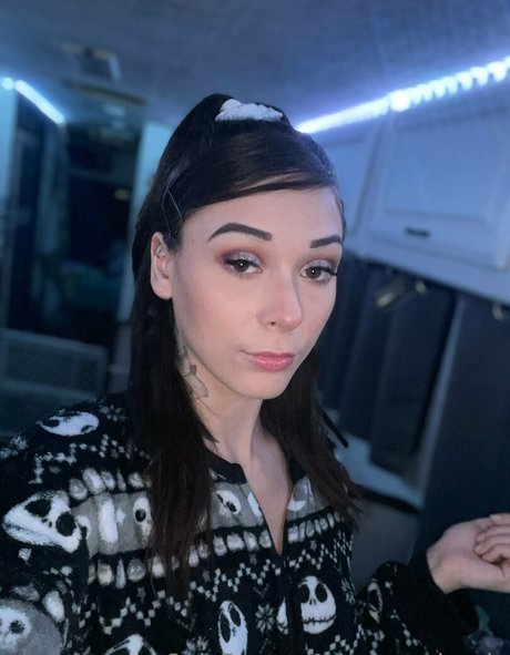 autumnbrady sex model picture