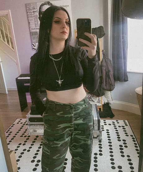 Emma Blackery pornstar free picture