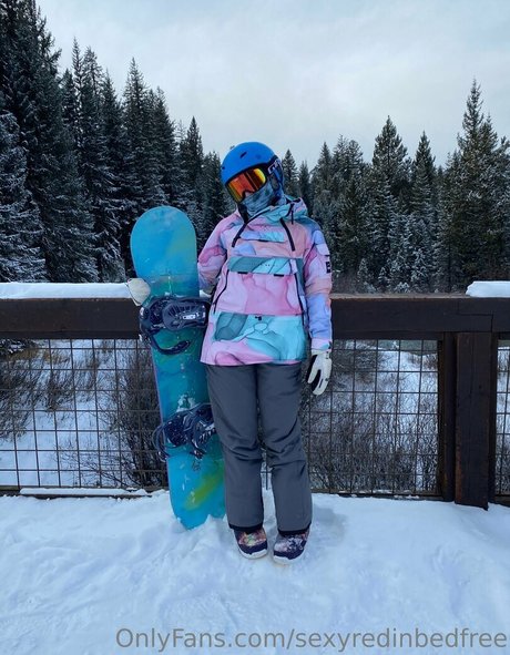 sexyredinbedfree sex star picture