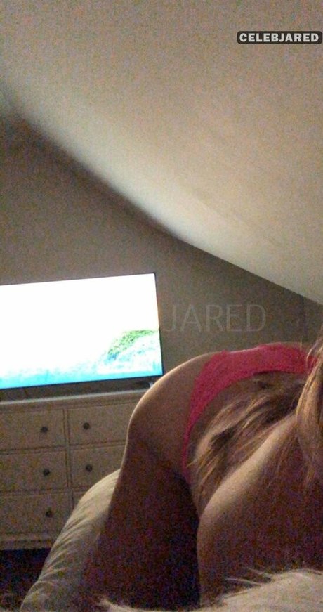 Nicole O nude model photo