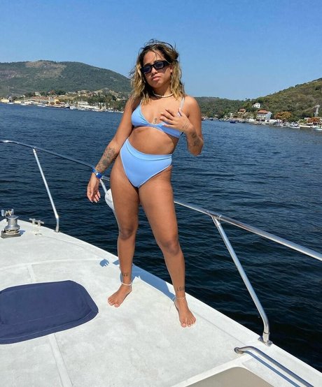 Mc Loma model exclusive photo