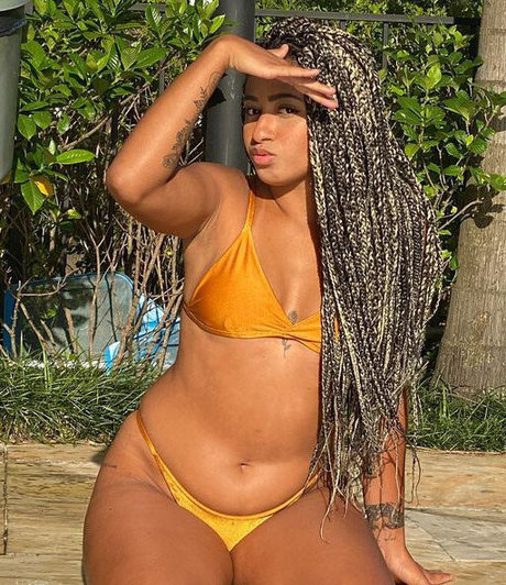 Mc Loma perfect pornstar gallery