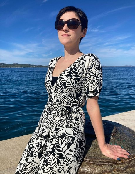 yournaughtypixie pornstar xxx pictures