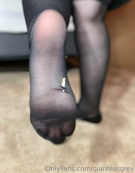 giantessgrey model beautiful img