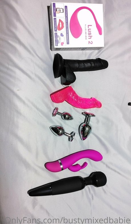 bustymixedbabie art star archive