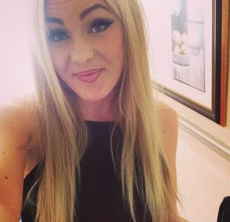 Louisa Moon pornstar naked image