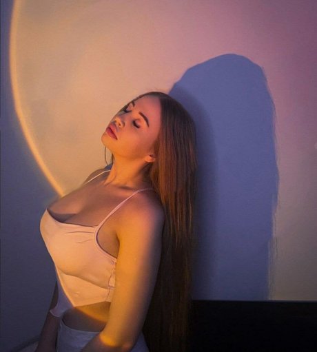 natasha westyy sexy star image