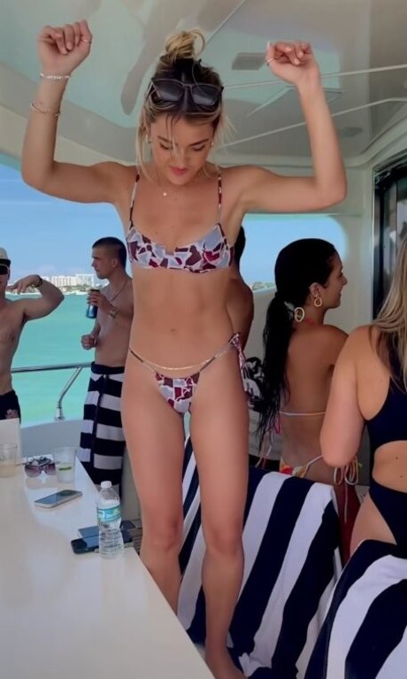 Vale Genta perfect star image