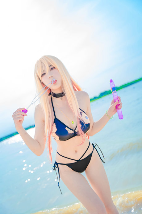 Luximity model art pics