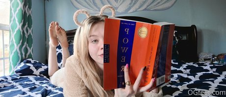 Sativa Skies beautiful star photos