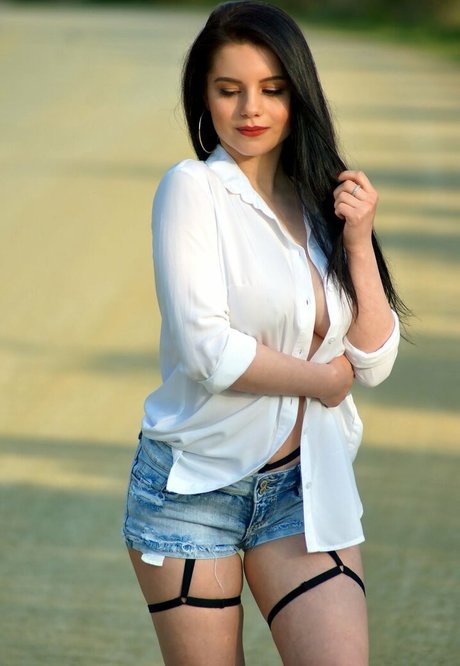 Madlen brandao hd actress pics