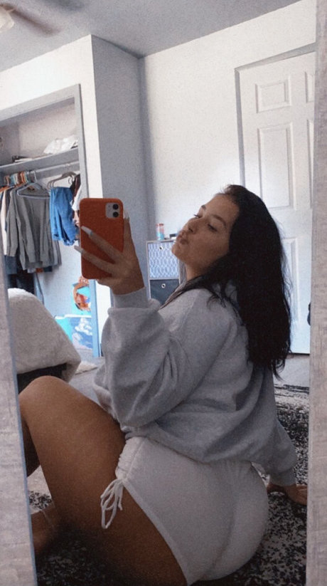 Jaley S exclusive star picture