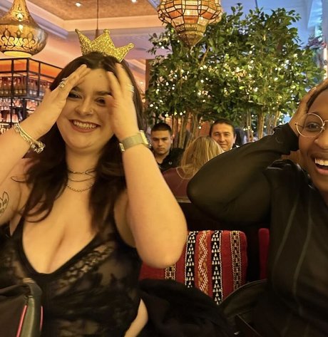 Charlotte A sexy model pics