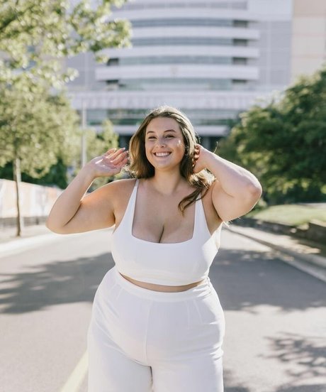 Erin Moore pornstar sexy pictures