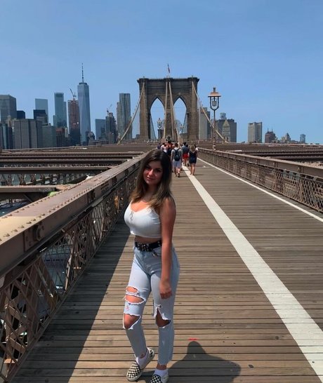 Samantha S naked pornstar images