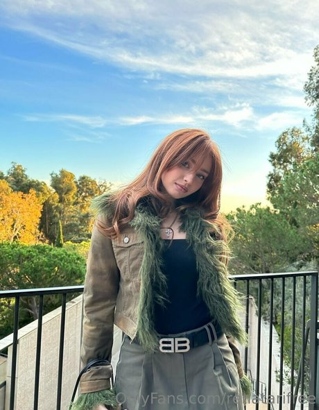 renatarifree erotic star photos