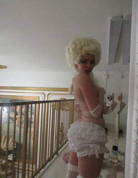 renatarifree star erotic pics