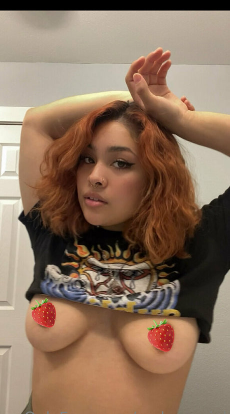 melenaariel erotic model pictures