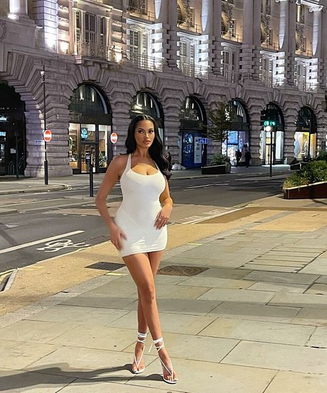 Carina Griff pornstar nude image