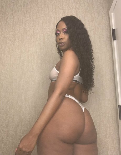 wetkandy pornstar erotic pictures