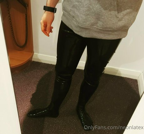 neonlatex porn actress image