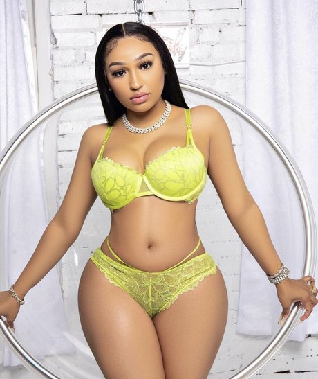 Ella Bandz pornstar nice pics