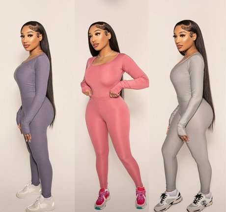 Ella Bandz naked pornstar pictures