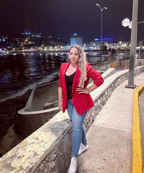 Lucero xxx model photos