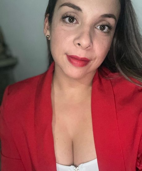 Lucero beautiful star pic