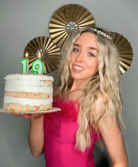 Jenna Davis xxx star image