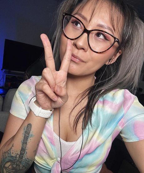 Yinsu Collins pornstar hot picture