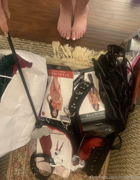 modeljenn beautiful model img