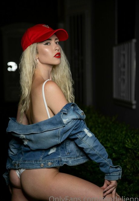 modeljenn pornstar nudes photo