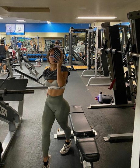 Ashley De Avilla model nice galleries