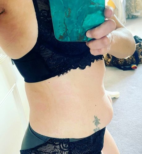 Sarah Cawood pornstar free galleries