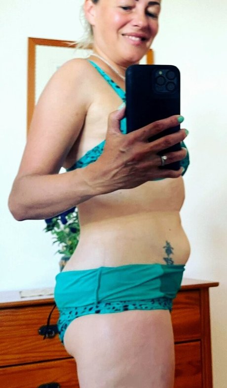 Sarah Cawood beautiful model gallery