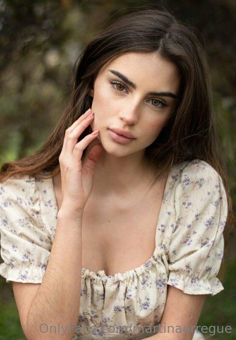 martinaerregue free star photos