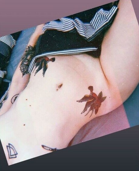 Inked Babe free pornstar picture