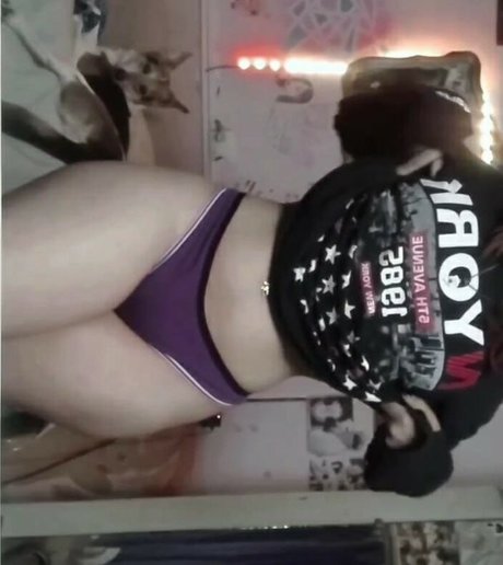 JunBdm sexy actress photo