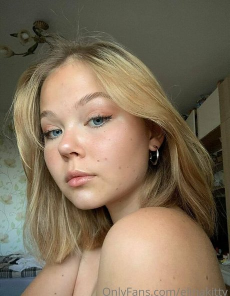 elinakitty beautiful actress images